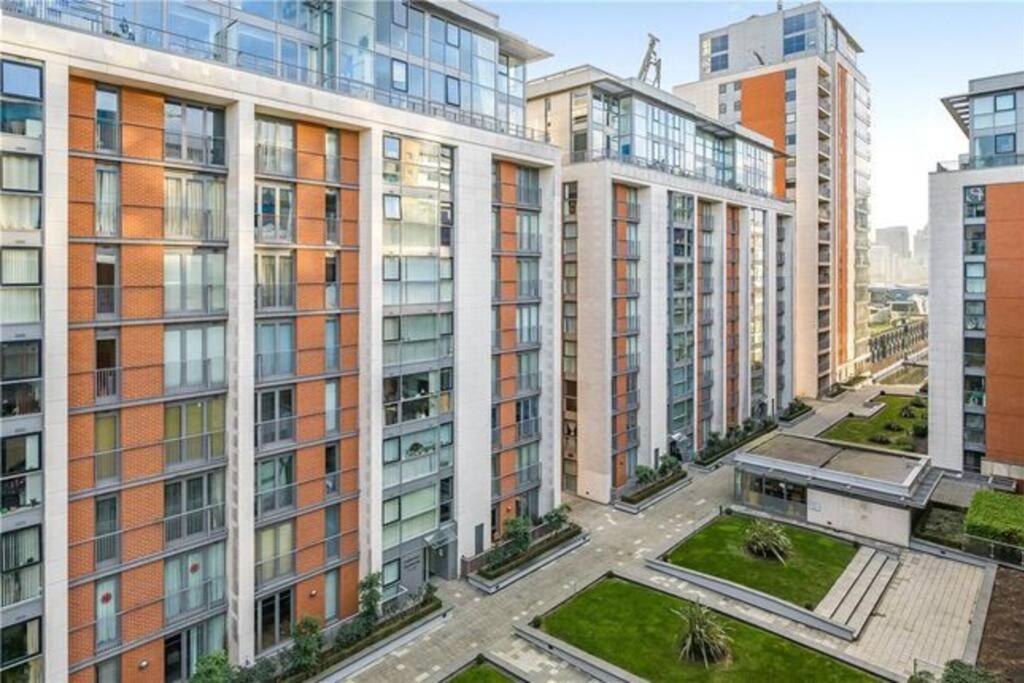 1 Bedroom Apartment Royal Docks 伦敦 外观 照片